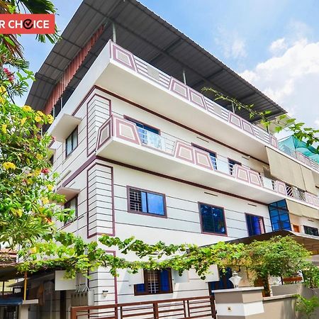 Oyo Home 81801 Akash Villa Trippapur ภายนอก รูปภาพ