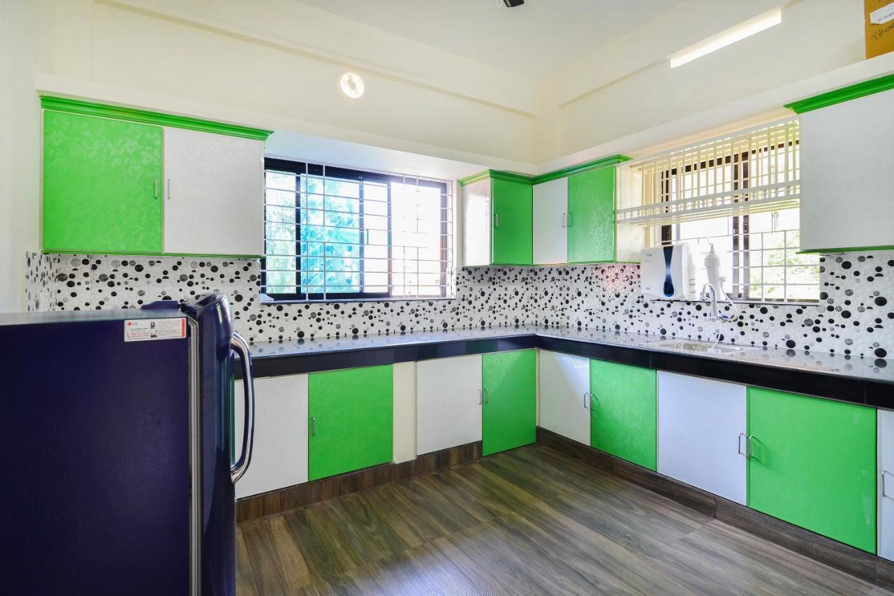 Oyo Home 81801 Akash Villa Trippapur ภายนอก รูปภาพ