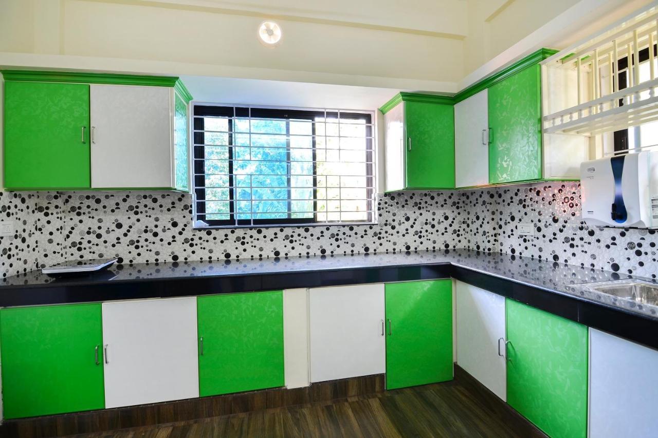 Oyo Home 81801 Akash Villa Trippapur ภายนอก รูปภาพ