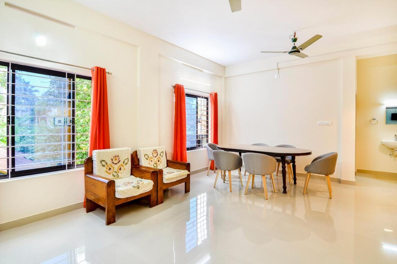 Oyo Home 81801 Akash Villa Trippapur ภายนอก รูปภาพ