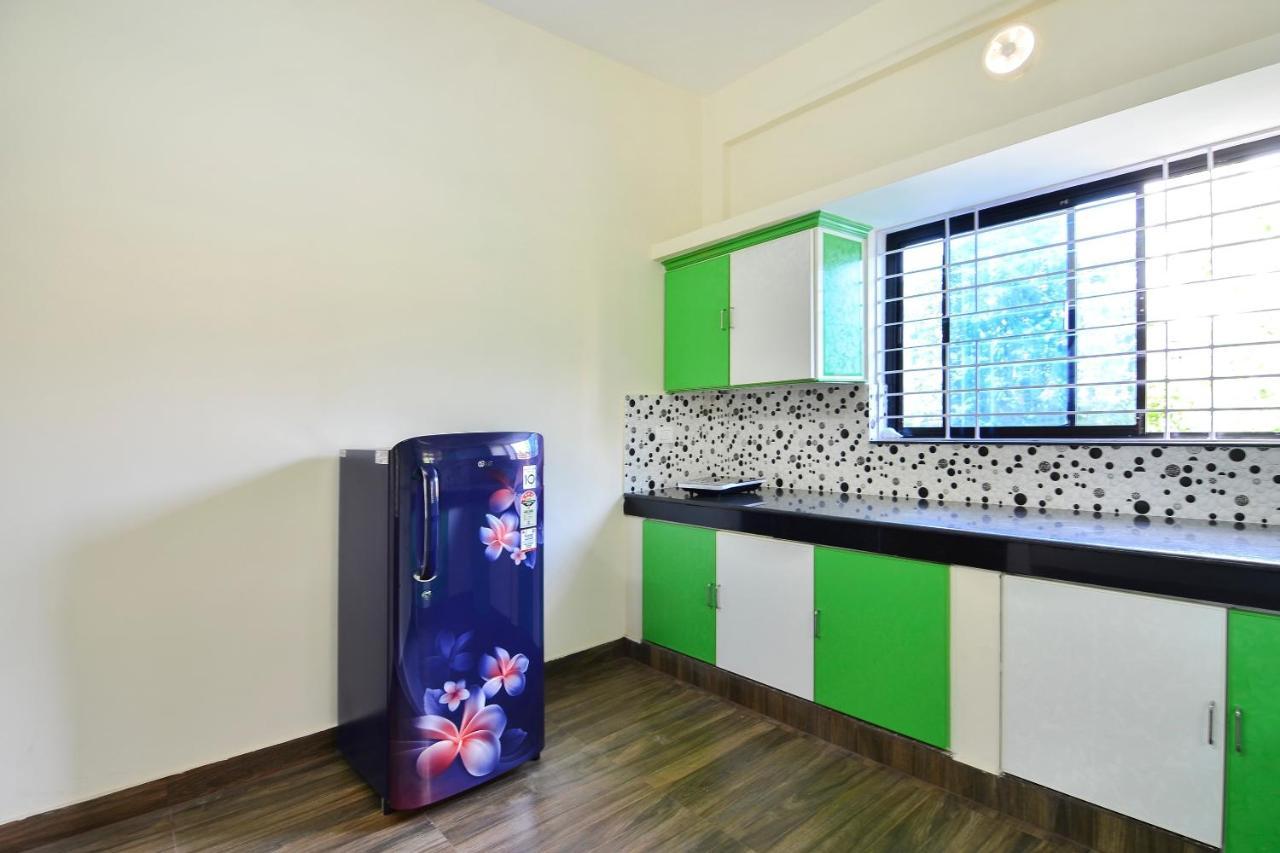 Oyo Home 81801 Akash Villa Trippapur ภายนอก รูปภาพ